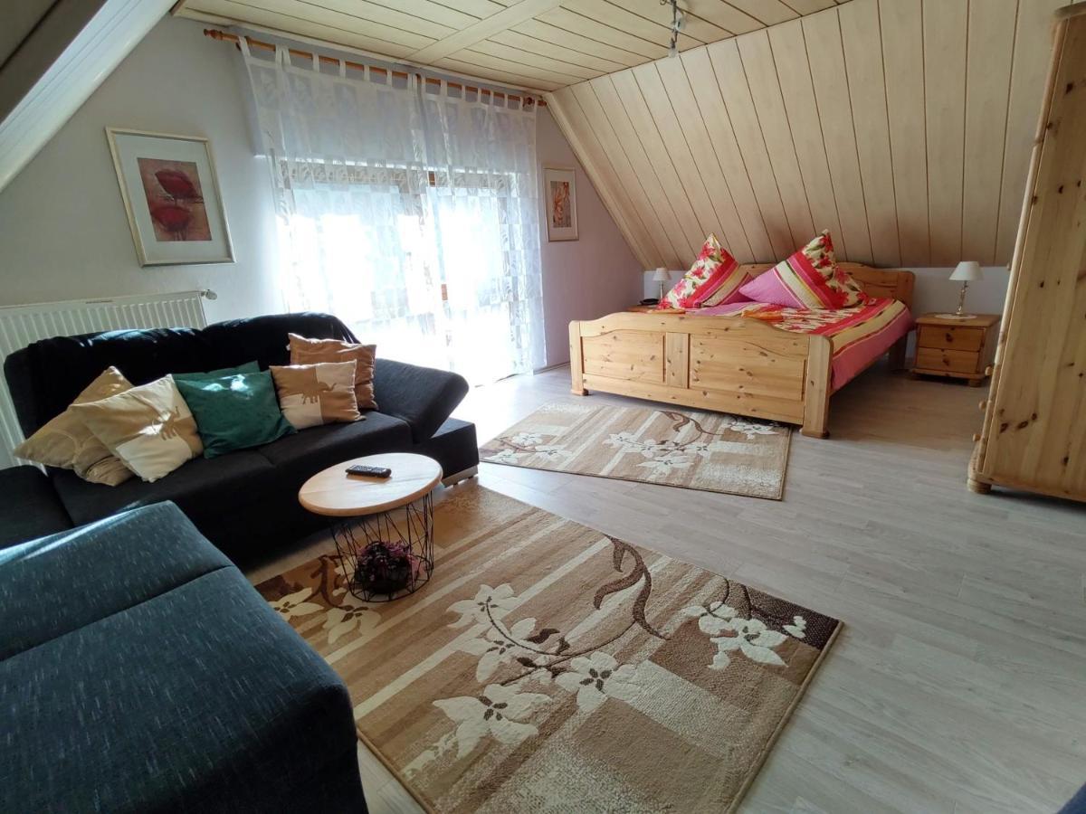 Die Ferienwohnung Lindenhof 摩泽尔河畔的泽尔 外观 照片